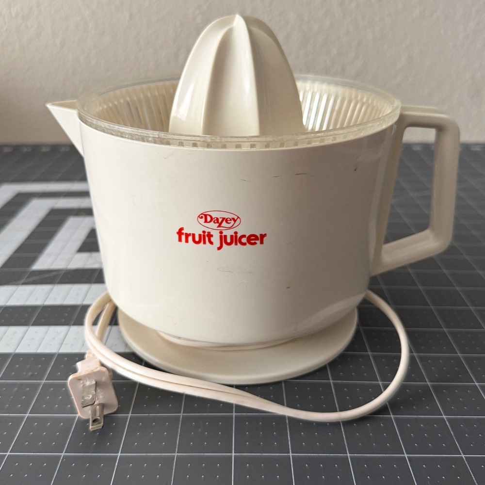 Vintage Dazey Fruit Juicer FJ-28 Electric 120V Citrus Press Retro Kitchen Tested